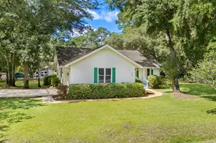 489 Crooked Oak Dr, Pawleys Island, SC 29585 - Photo 2