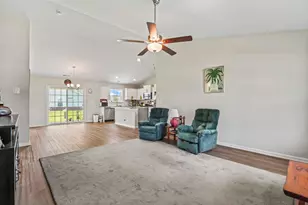 602 Lightwood Dr, Conway, SC 29526 - Photo 4