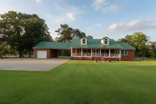 6652 Old Mullins Rd, Nichols, SC 29581 - Photo 1