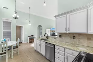 327 William St, Myrtle Beach, SC 29577 - Photo 8