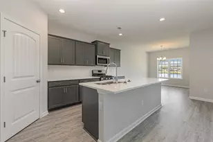 909 Woodside Dr, Conway, SC 29526 - Photo 8
