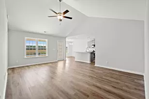 810 Woodside Dr, Conway, SC 29526 - Photo 4