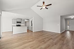 810 Woodside Dr, Conway, SC 29526 - Photo 2