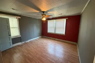 224 E Brooks St, Kingstree, SC 29556 - Photo 6