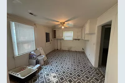 224 E Brooks St., Kingstree, SC 29556 - Photo 4