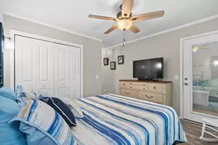 812 Villas Ct, Garden City, SC 29576 - Photo 32