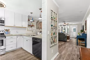 812 Villas Ct, Garden City Beach, SC 29576 - Photo 8