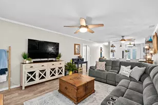 812 Villas Ct, Garden City, SC 29576 - Photo 12