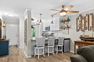 812 Villas Ct, Garden City, SC 29576 - Photo 14