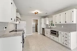 415 Lake Park Dr, Myrtle Beach, SC 29588 - Photo 4