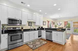 118-B Seabreeze Dr, Murrells Inlet, SC 29576 - Photo 2