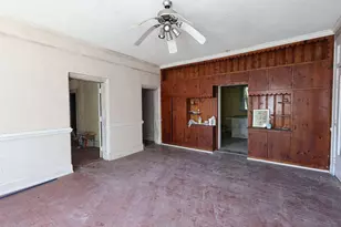 108 W Smith St, Timmonsville, SC 29161 - Photo 6