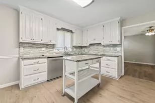 176 Lander Dr, Conway, SC 29526 - Photo 10