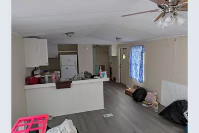 5326 Chinaberry Rd., Florence, SC 29506 - Photo 2