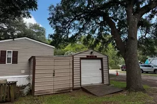 474 W Banks Dr, Garden City Beach, SC 29576 - Photo 4
