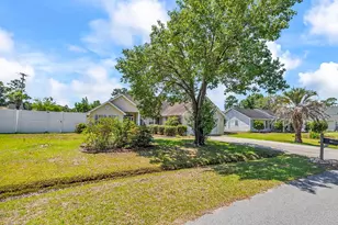 231 Lander Dr, Conway, SC 29526 - Photo 2