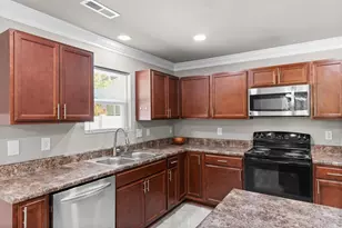 200 Davis Ct, Little River, SC 29566 - Photo 12