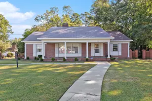 211 Pireway Rd, Tabor City, NC 28463 - Photo 1
