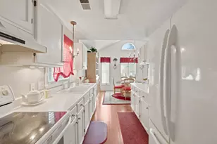 938 Tiffany Ln, North Myrtle Beach, SC 29582 - Photo 2