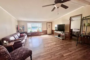3095 Palmetto Dr, Garden City, SC 29576 - Photo 2