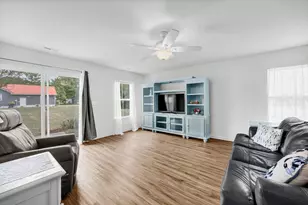 807 SW Fox St, Shallotte, NC 28470 - Photo 16