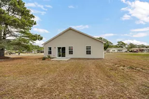 807 SW Fox St, Shallotte, NC 28470 - Photo 4