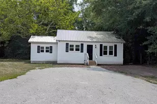 417 S Magnolia Ave, Andrews, SC 29510 - Photo 1