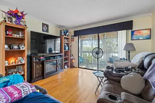 806 Conway St, North Myrtle Beach, SC 29582 - Photo 4