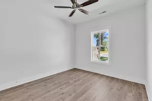25 Hallandale Ln, Murrells Inlet, SC 29576 - Photo 10