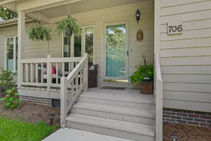 706 Courtney Ct, Garden City, SC 29576 - Photo 2