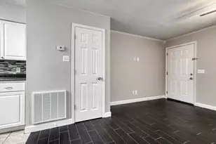 401 Cambridge Cir, Garden City, SC 29576 - Photo 12