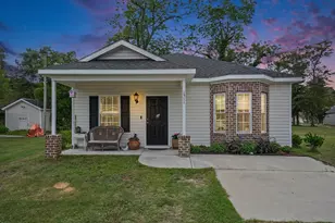 1511 6th Ave, Conway, SC 29526 - Photo 1