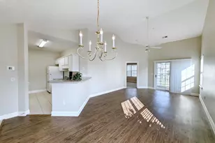 736 Algonquin Dr, Pawleys Island, SC 29585 - Photo 4