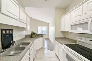 736 Algonquin Dr, Pawleys Island, SC 29585 - Photo 10