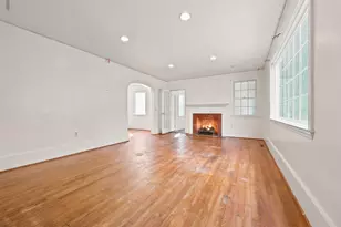114 Brockington St, Kingstree, SC 29556 - Photo 6