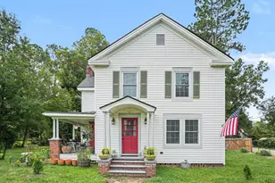 219 W Marion St, Mullins, SC 29574 - Photo 1