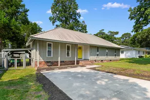 515 3rd Ave N, Surfside Beach, SC 29575 - Photo 1