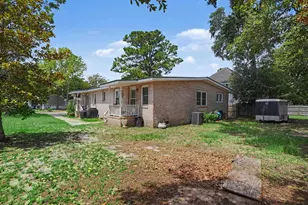 526 Boundary Ave, Garden City, SC 29576 - Photo 2