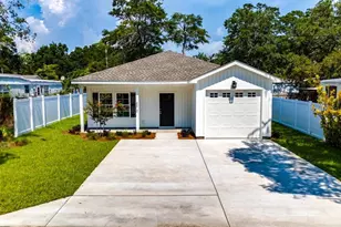 4513 Pelican St, North Myrtle Beach, SC 29582 - Photo 1