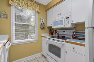200 Stillwood Dr, Pawleys Island, SC 29585 - Photo 16
