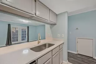 401 10th Ave S, Myrtle Beach, SC 29577 - Photo 4