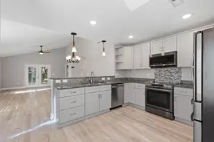 534 Waverly Loop, Garden City, SC 29576 - Photo 6