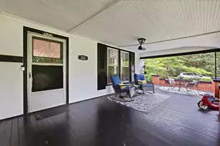 222 E Wine St, Mullins, SC 29574 - Photo 2