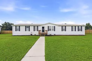 718 Libbys Ln, Conway, SC 29526 - Photo 1