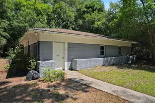 411 E Wine St, Mullins, SC 29574 - Photo 4