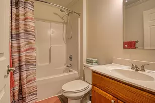 215 W James St, Mullins, SC 29574 - Photo 8