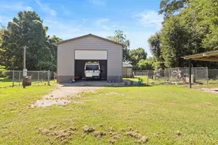 319 W Marion St, Mullins, SC 29574 - Photo 46
