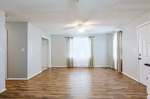 104 S Eaddy St, Hemingway, SC 29554 - Photo 2