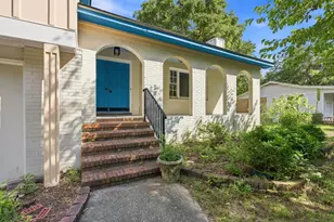 462 Lakeshore Dr, Pawleys Island, SC 29585 - Photo 2