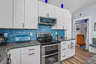 707 Elizabeth Dr, Murrells Inlet, SC 29576 - Photo 8